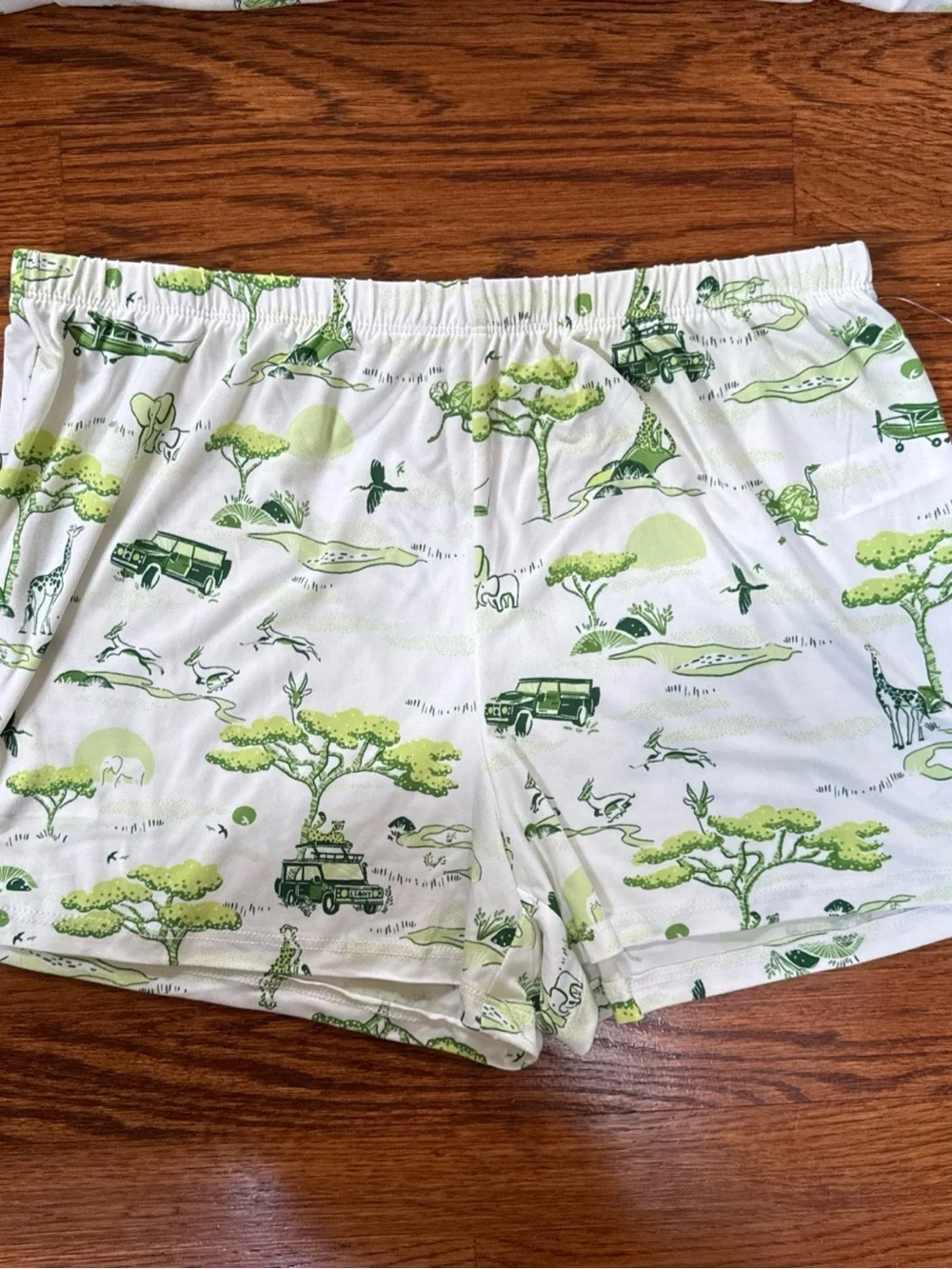 kate spade White and Green Safari Print Short Pajama Set